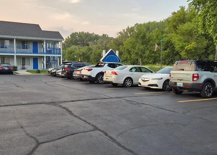 Fontana Village Inn